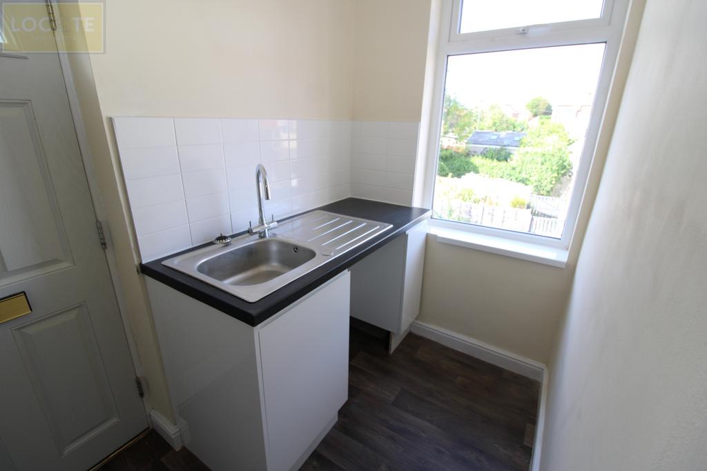 Apartment in Salford, Moorside - View 4