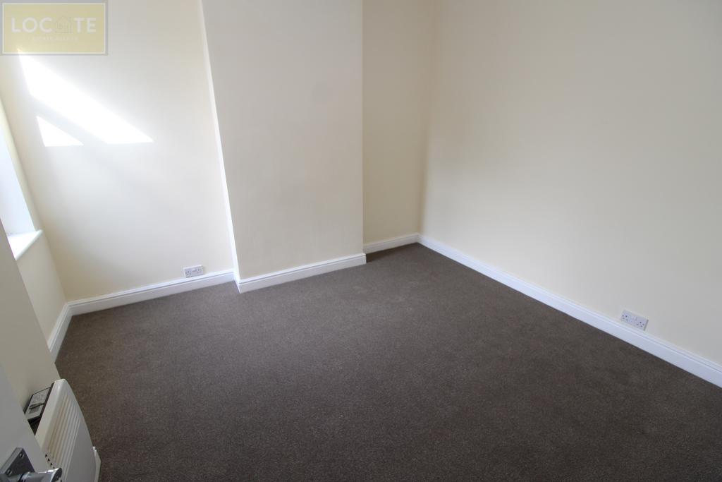 Apartment in Salford, Moorside - More