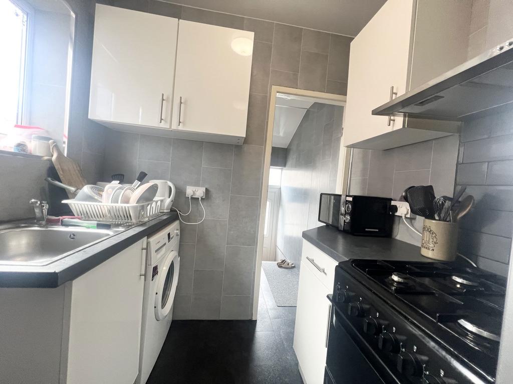 Apartment in Newcastle upon Tyne - View 3