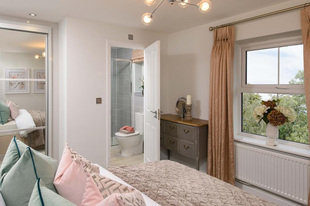 House in Worcester - View 5