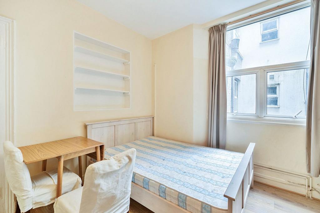 Apartment in London - View 4