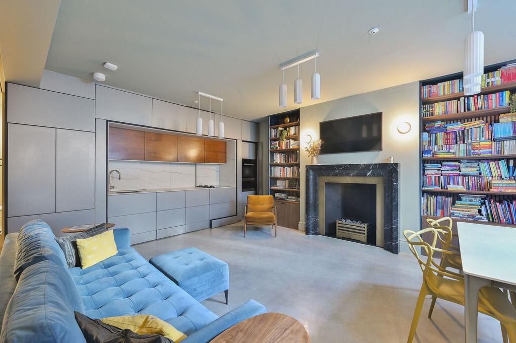 Apartment in London - View 4