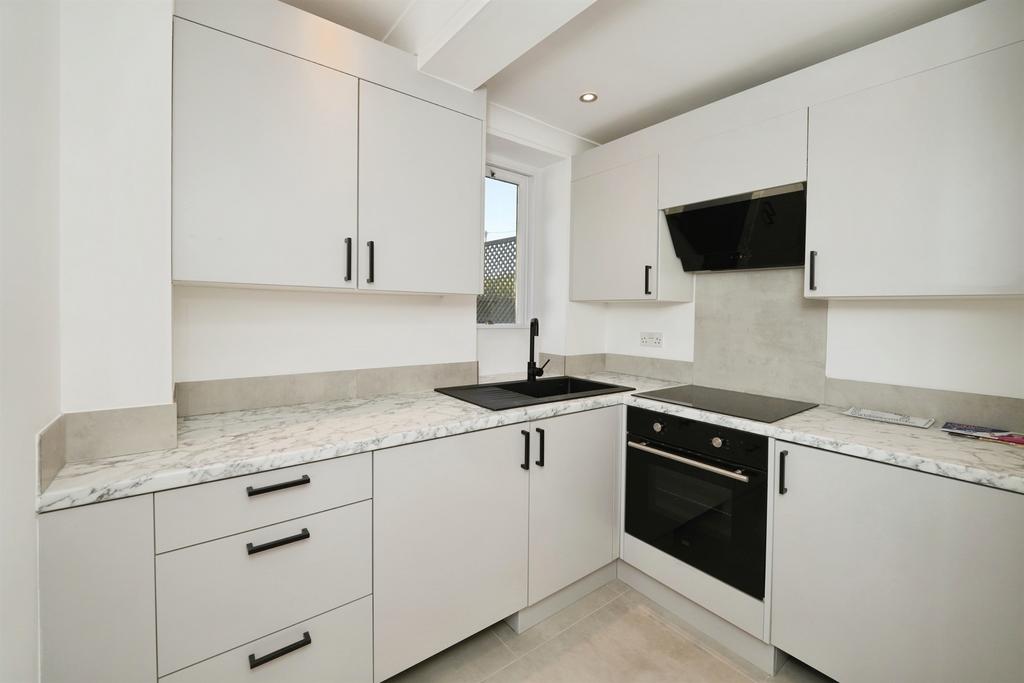 Apartment in Warminster - View 2