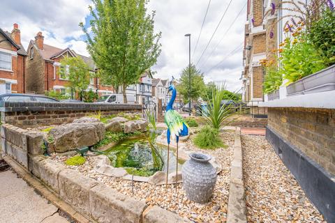 2 bedroom flat for sale, Edith Road, Croydon, London, SE25