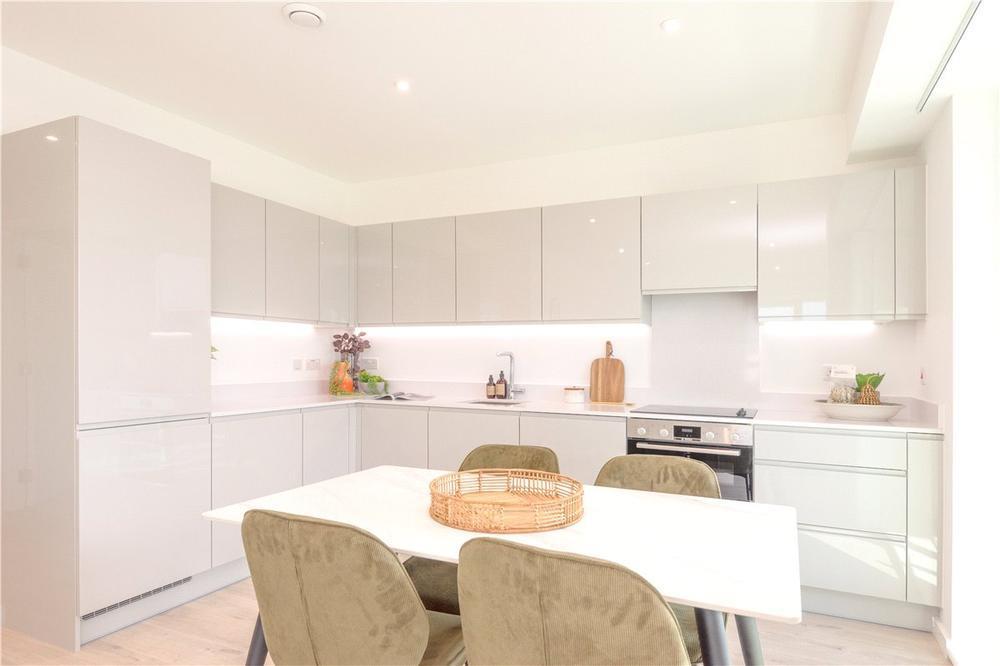 Apartment in London, City of Westminster - View 2