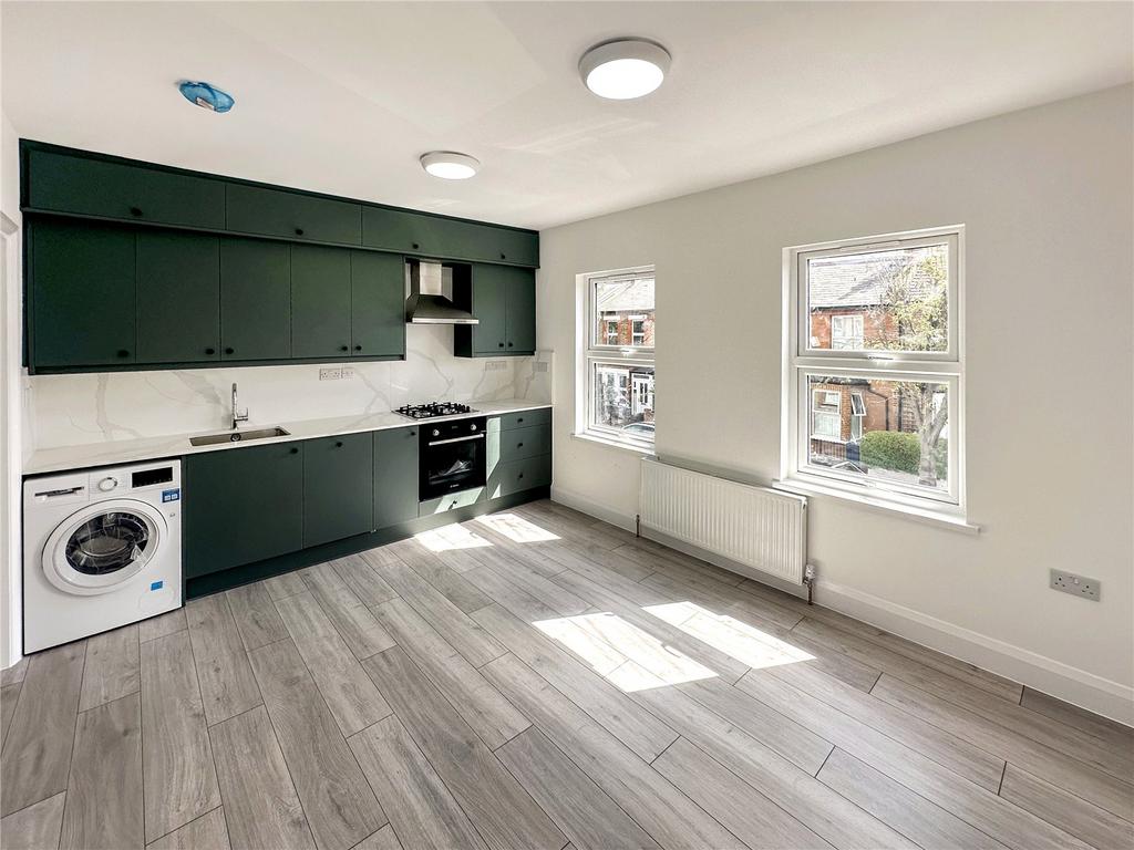 House in London - View 5