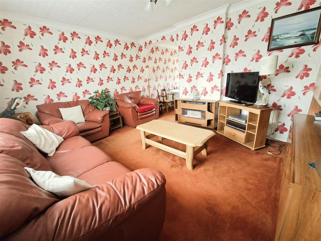 House in Birmingham, Lyndon Green - View 2