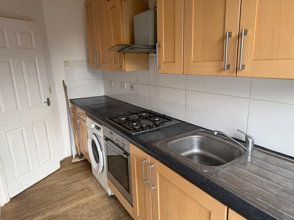 Apartment in London, Southall Green - View 5