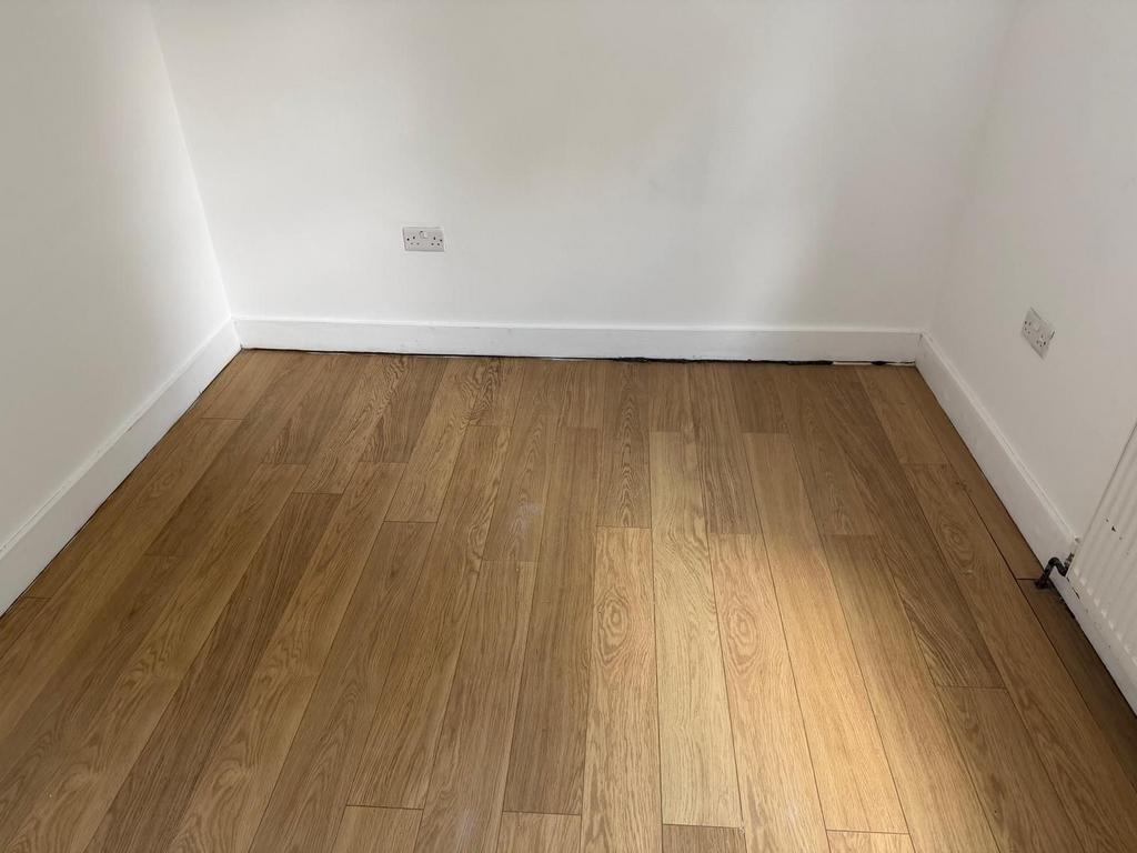 Apartment in London, Southall Green - More