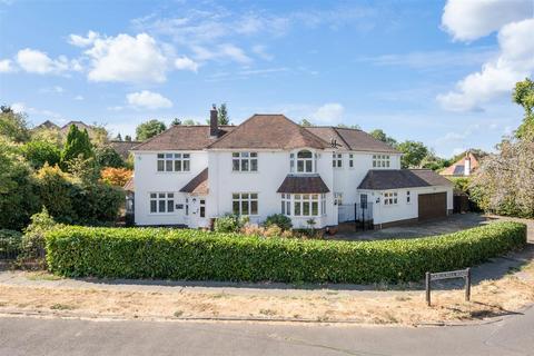 4 bedroom detached house for sale, Shawley Way, Epsom
