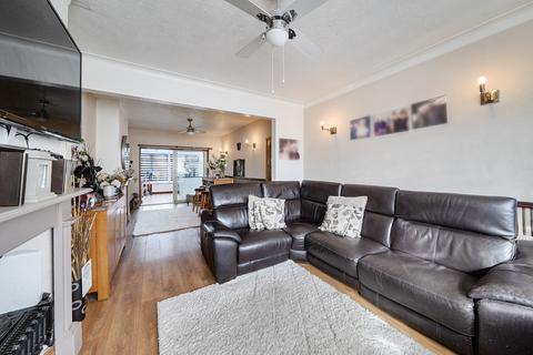 3 bedroom terraced house for sale, Victoria Road, Ruislip