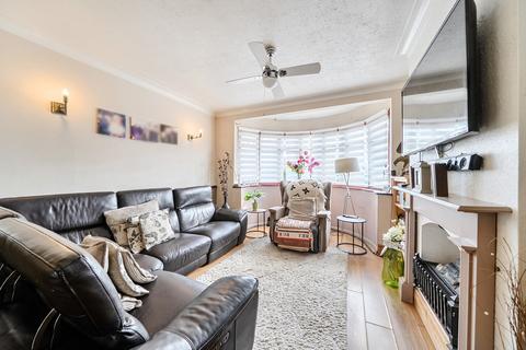 3 bedroom terraced house for sale, Victoria Road, Ruislip