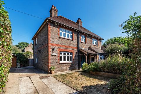 4 bedroom detached house for sale, Hareshaw, The Platt, Lingfield