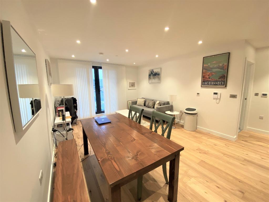 Apartment in London - View 3