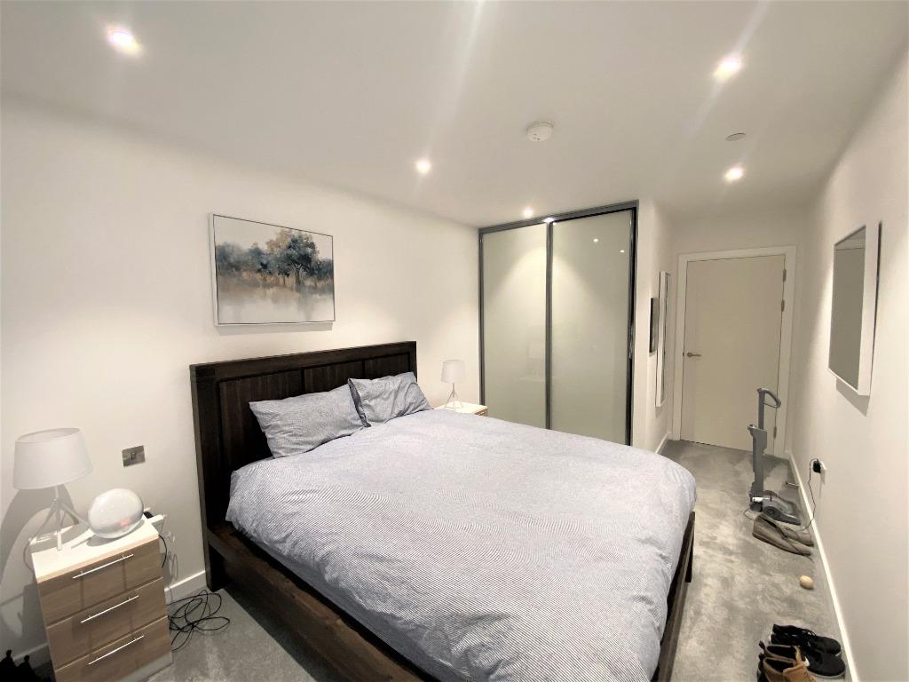 Apartment in London - View 5