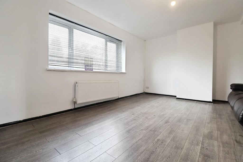 Apartment in Cardiff - View 3