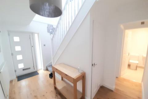 4 bedroom house to rent, Bowland Drive, Milton Keynes, MK4
