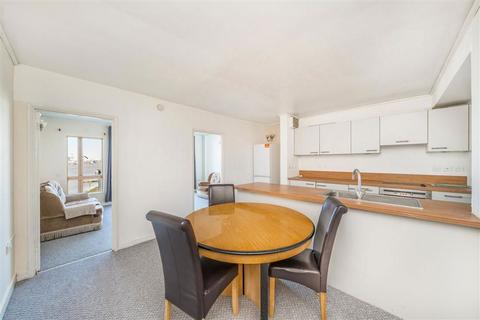 2 bedroom flat to rent, Renaissance Walk, London SE10