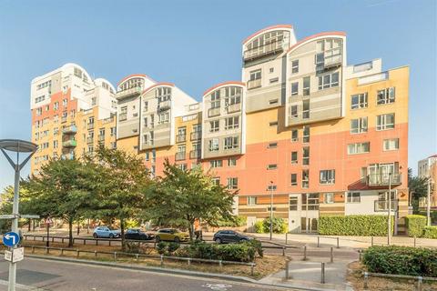 2 bedroom flat to rent, John Harrison Way, London SE10