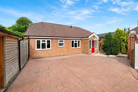 3 bedroom detached bungalow for sale, Suzan Crescent, Wantage