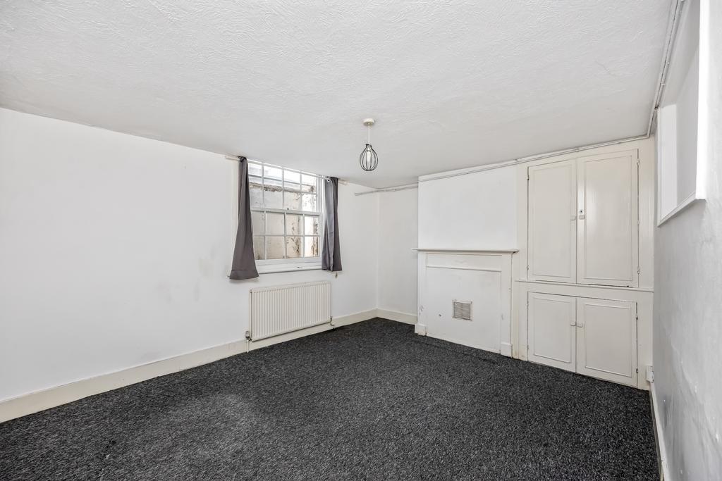 House in Brighton - View 5