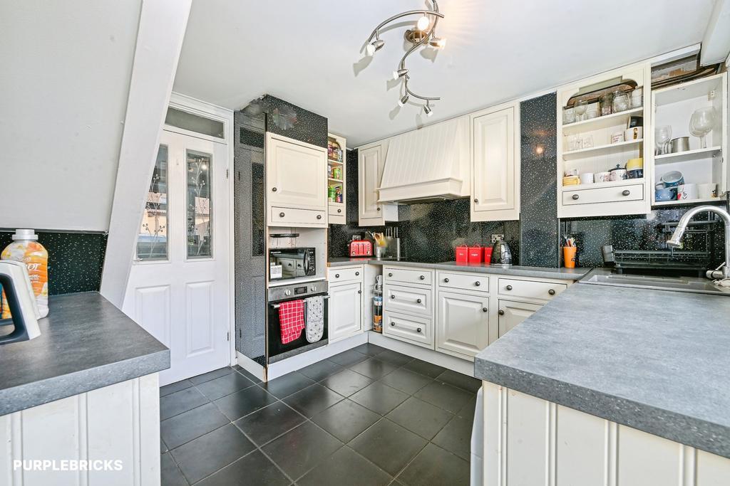 House in Nottingham, Nottinghamshire - View 5
