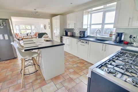 4 bedroom detached house for sale, Apple Tree Close, March PE15
