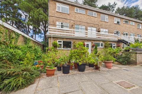 3 bedroom maisonette for sale, Spruce Grove, Darlington, County Durham