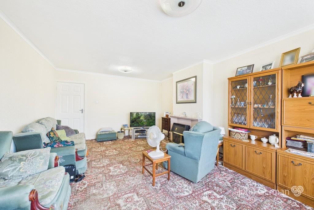 House in Stafford - View 5