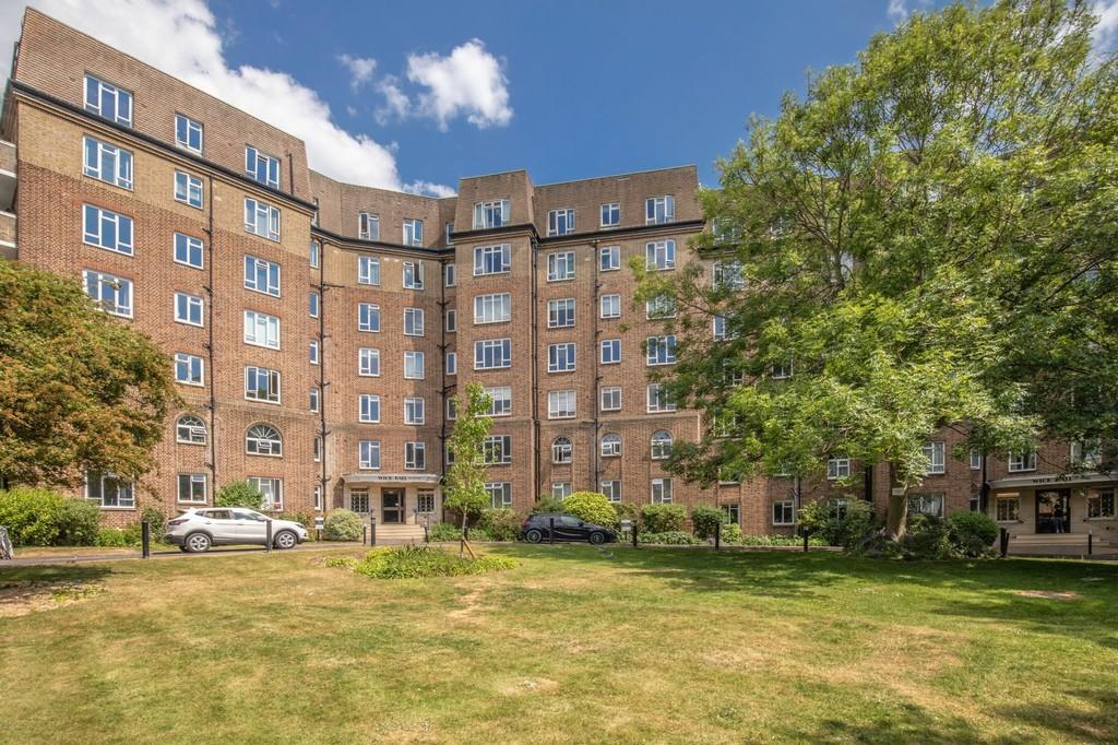 Apartment in Hove