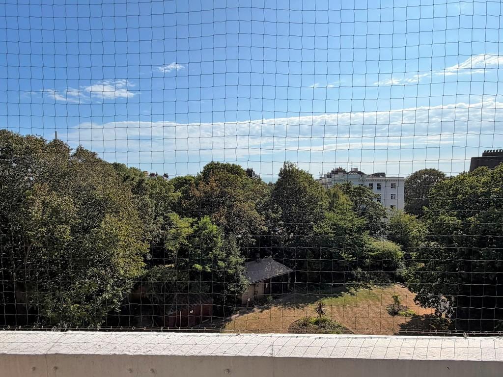 Apartment in Hove - View 2