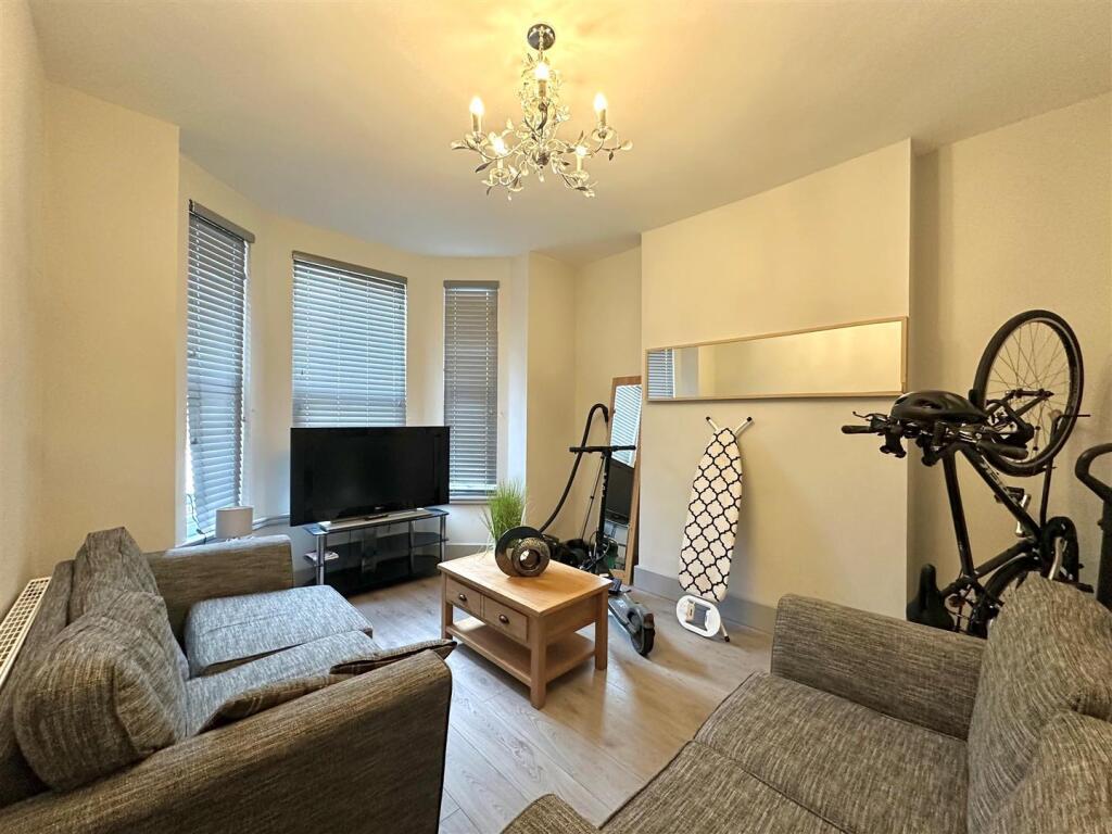 House in Manchester, Whalley Range - View 3