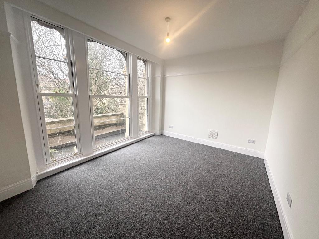Apartment in Bristol - View 4