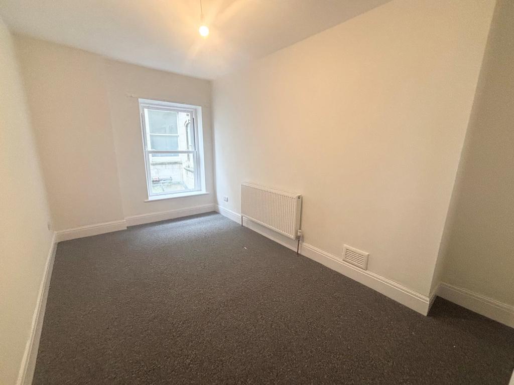 Apartment in Bristol - View 5