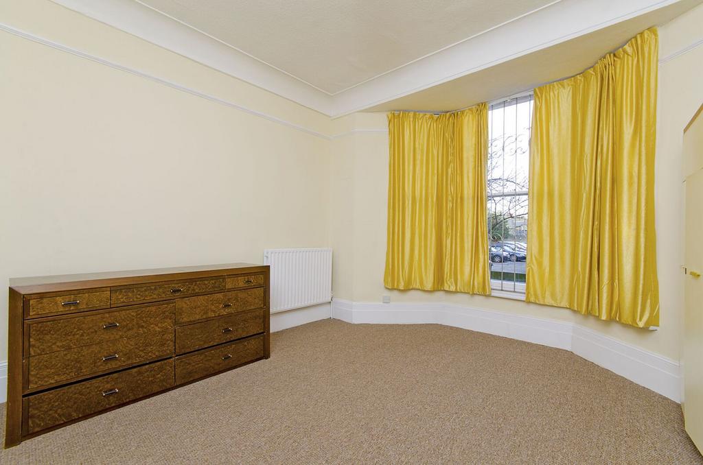 Apartment in London - View 3