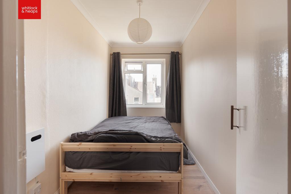 Apartment in Brighton - View 4
