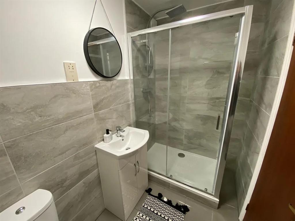Apartment in Harrow - View 3