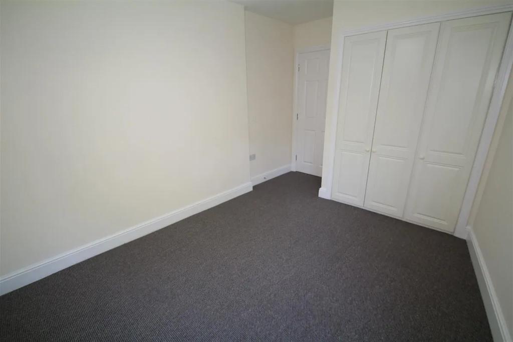 Apartment in Harrow - More