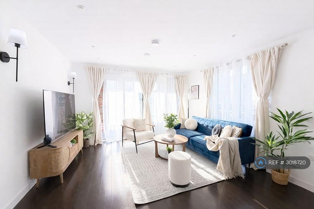 Apartment in London - More