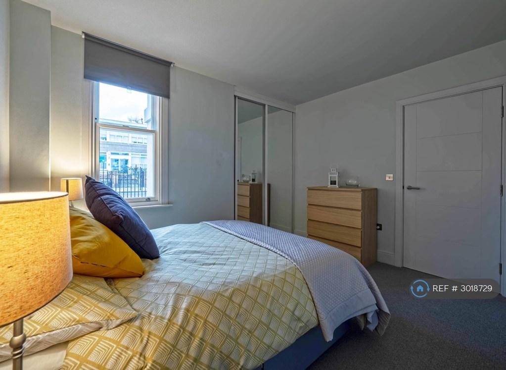 Apartment in London - View 5
