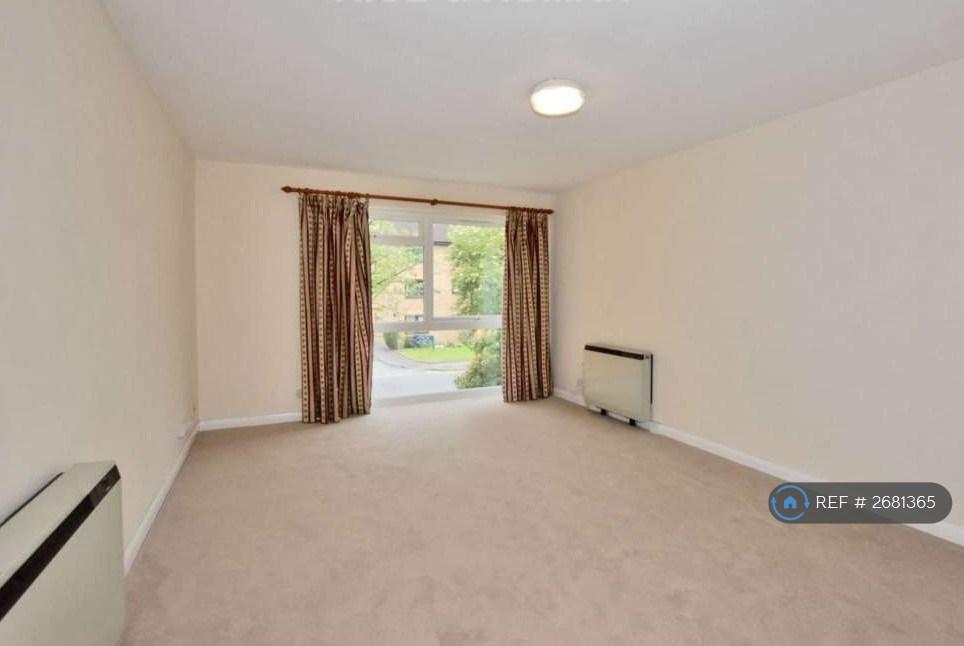 Apartment in New Malden - View 5