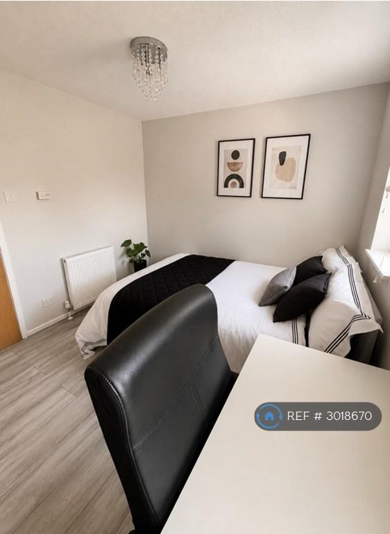 House in London - View 2