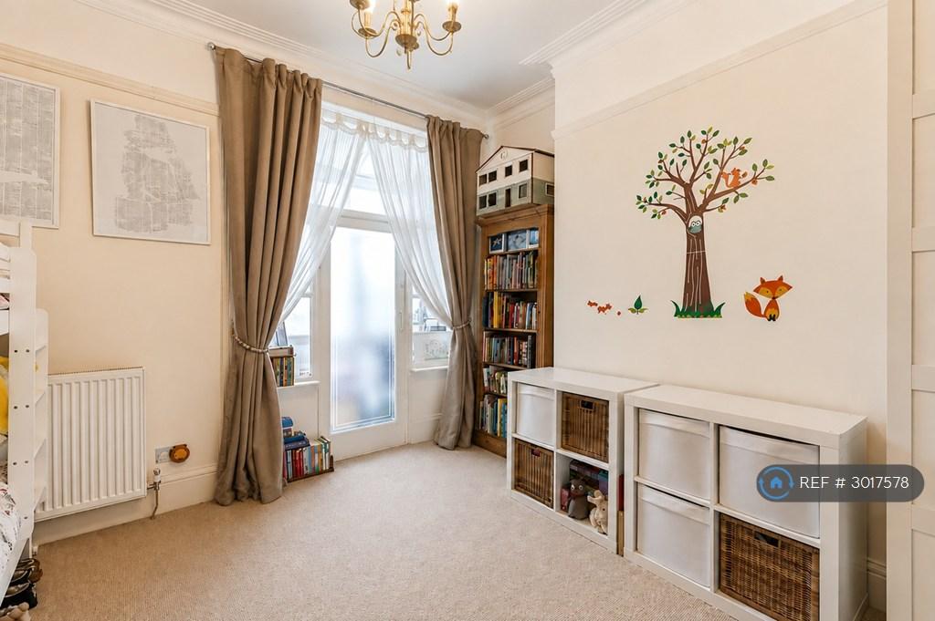 Apartment in London, Wandsworth - View 2