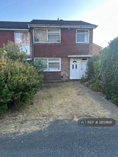 1 bedroom in a house share to rent, Eton Place, Farnham, GU9
