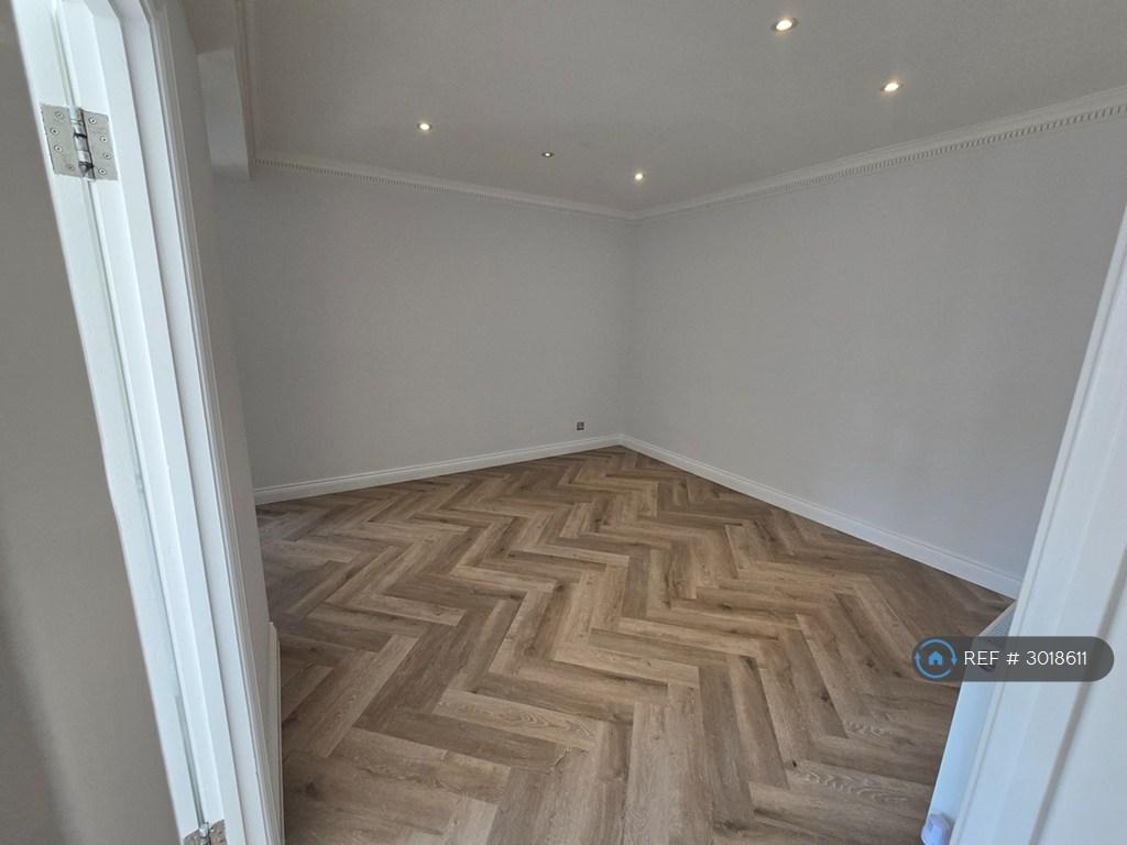 Apartment in London, St. John's Wood - More