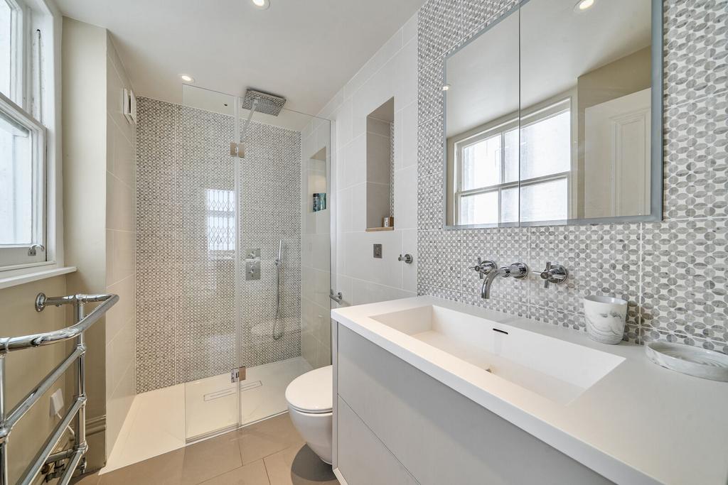 Apartment in London, Royal Borough of Kensington and Chelsea - More