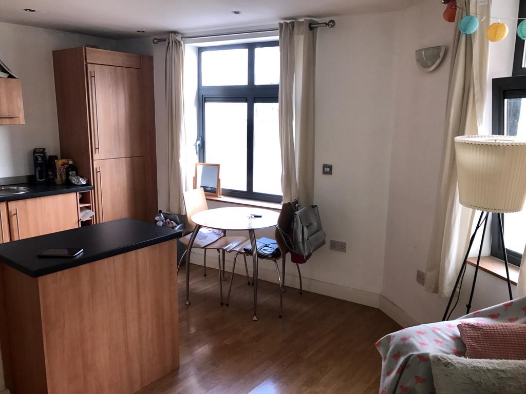 Apartment in Manchester - View 4