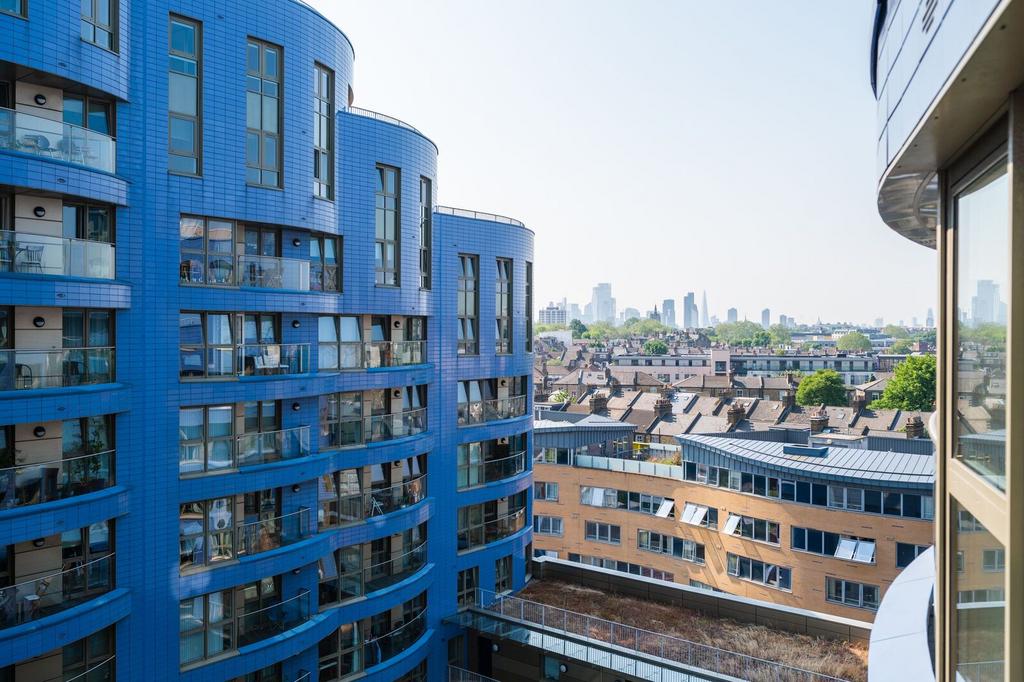Apartment in London - View 2
