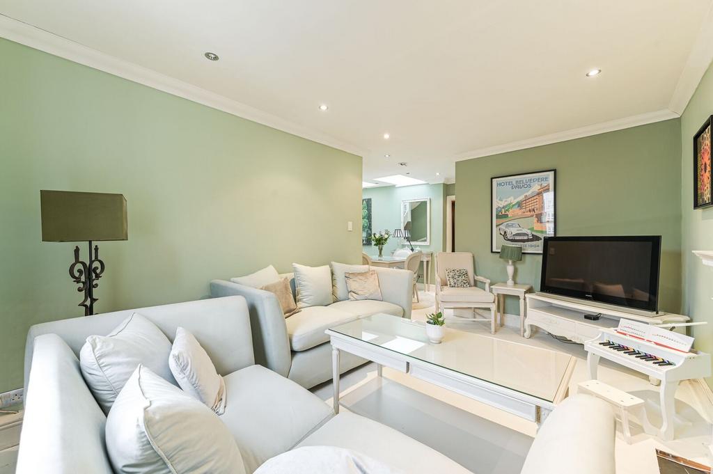 Apartment in London - View 4