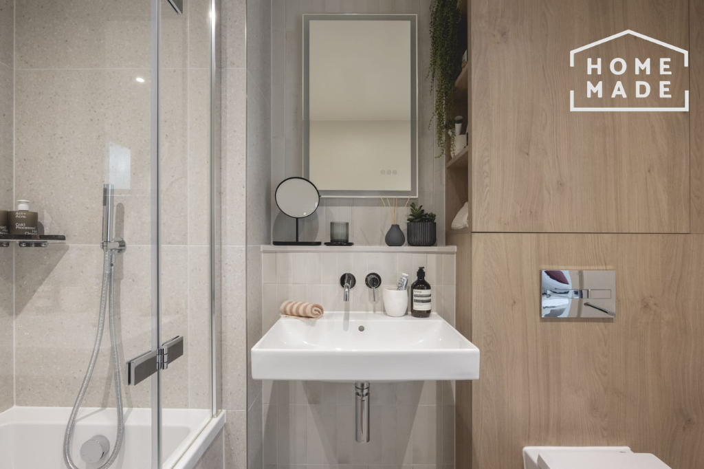 Apartment in London - More